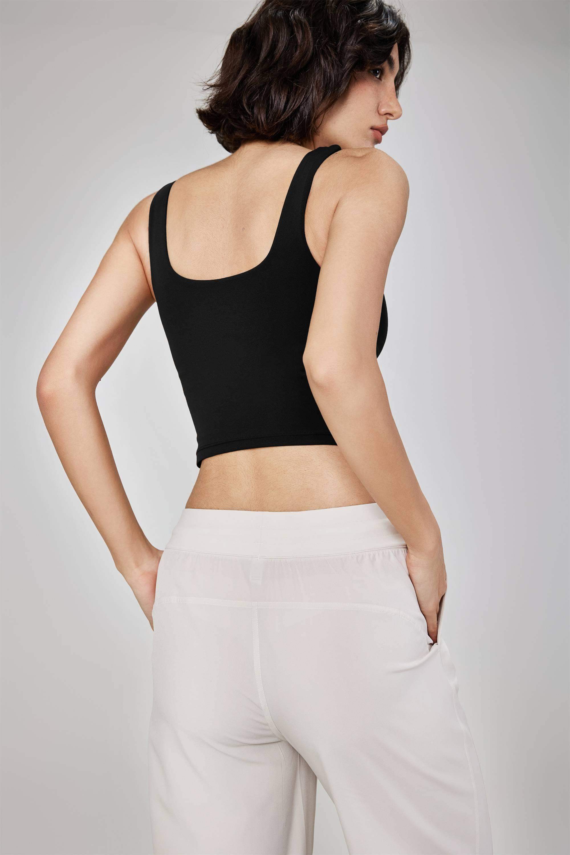 2-in-1-Lagen-Sport-BH mit integriertem Tanktop