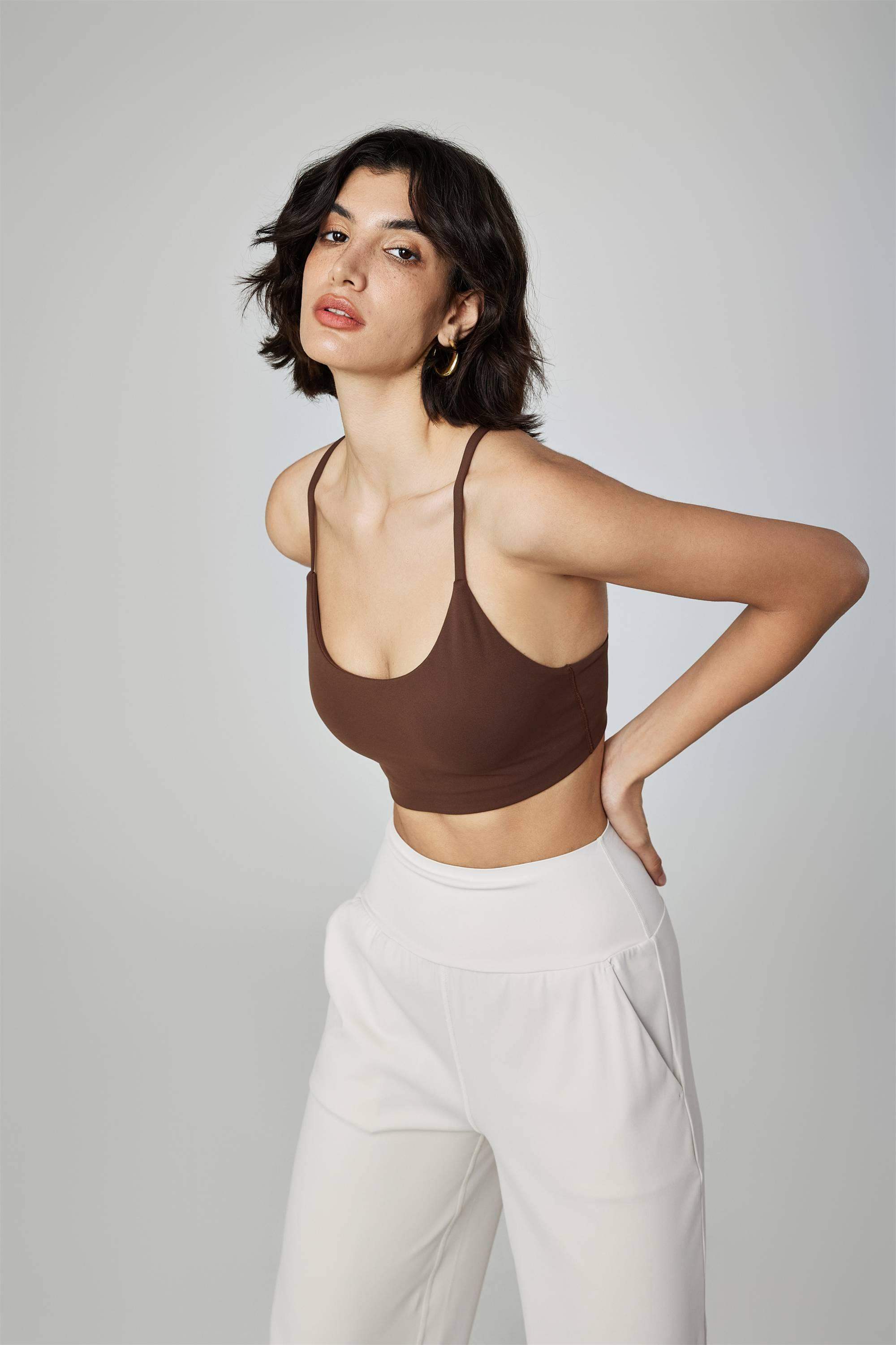 Yoga-BH mit V-Rücken und gepolsterten Cups