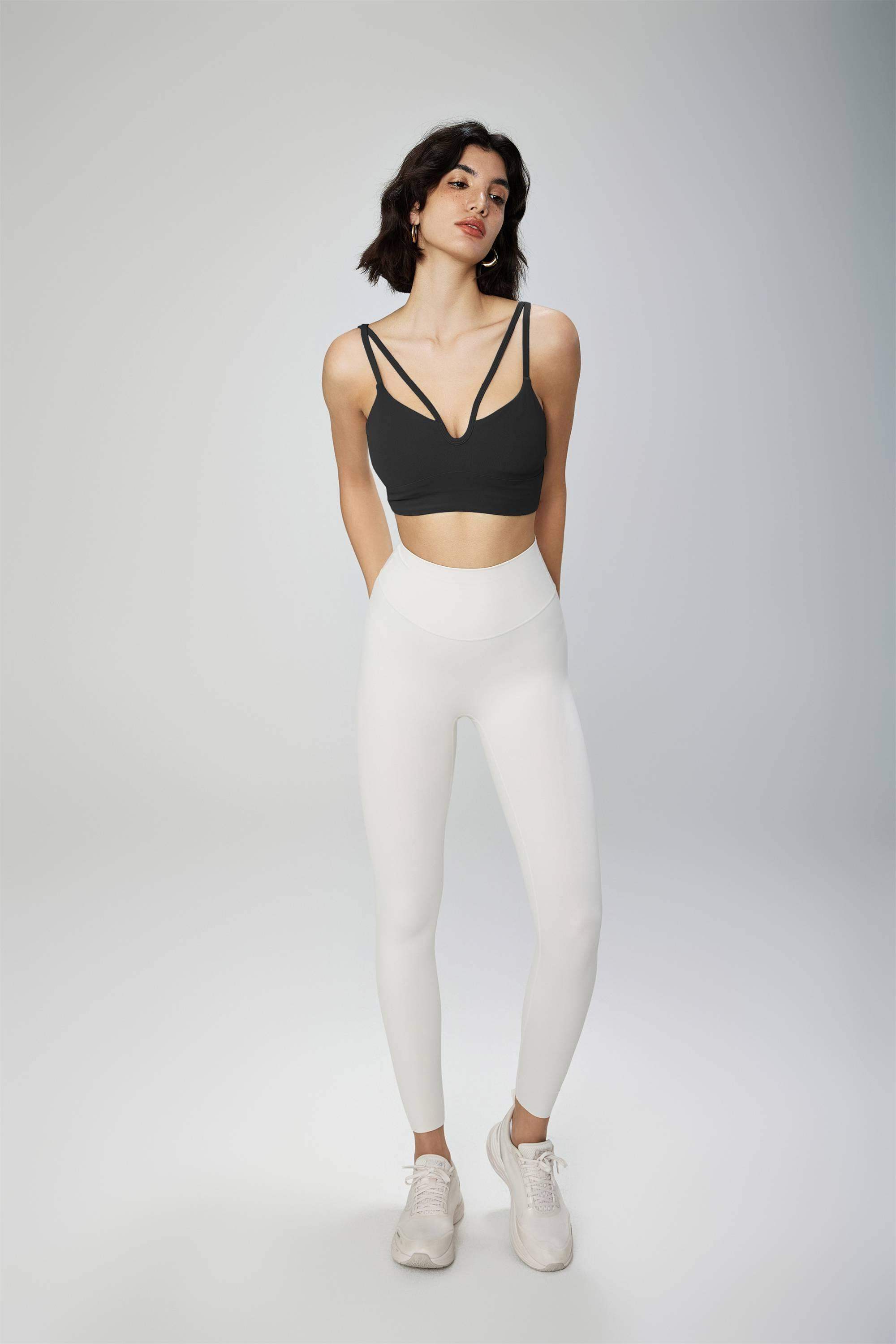 Stoßdämpfender Sport-BH mit V-Ausschnitt