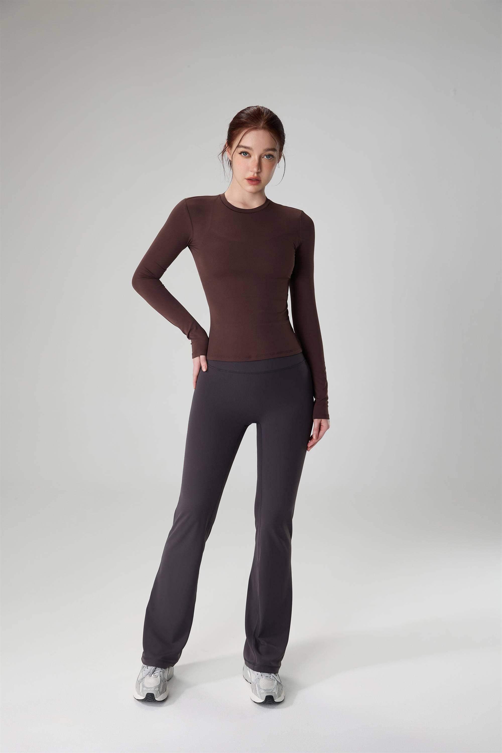 Figurbetontes Yoga-Sport-Top mit Rundhalsausschnitt