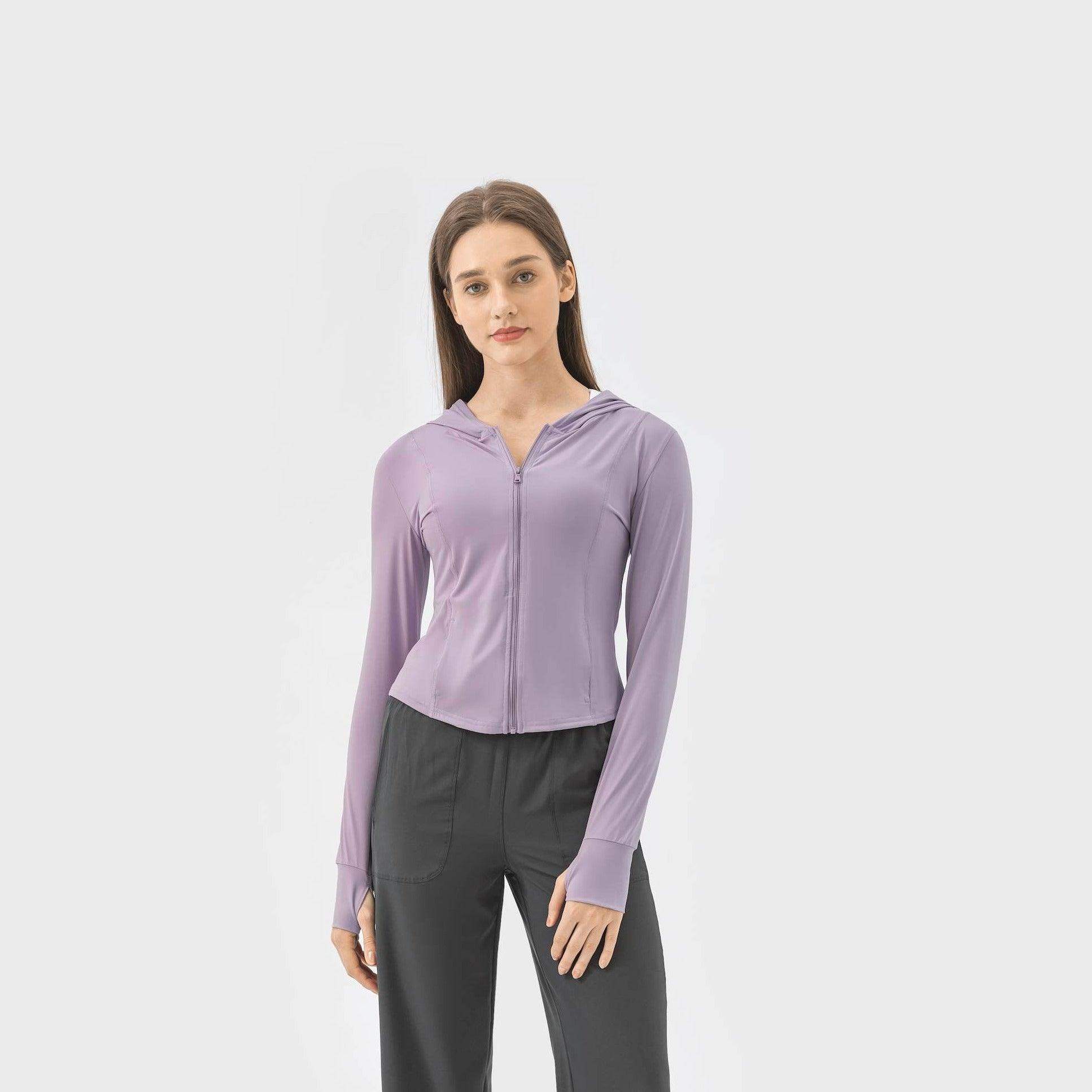 Sonnenschutzkleidung mit schmaler Passform und Kapuze