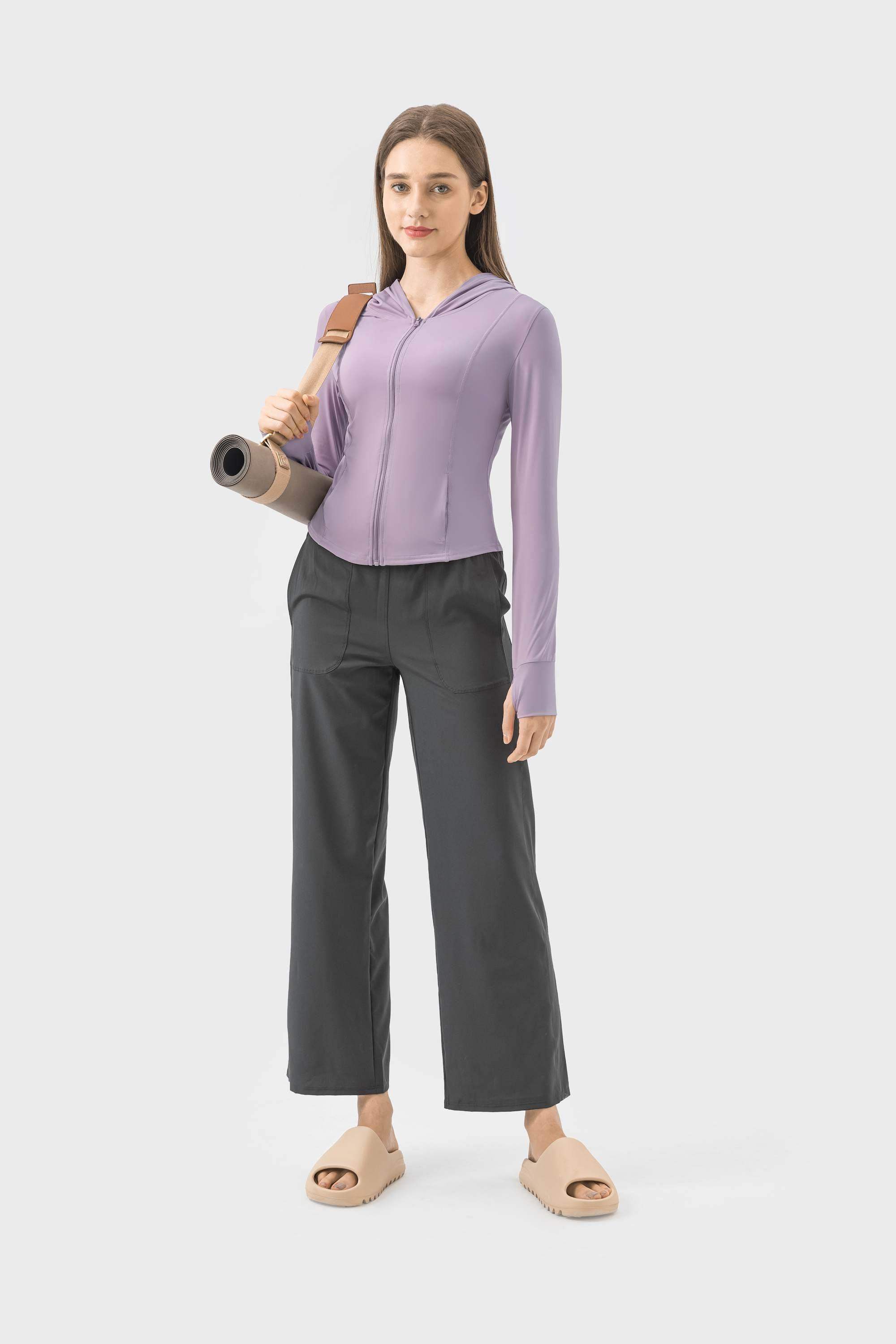 Sonnenschutzkleidung mit schmaler Passform und Kapuze