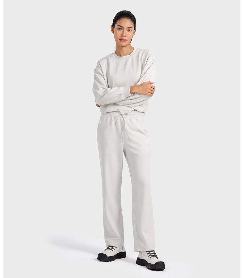 Hose mit wildem Bein