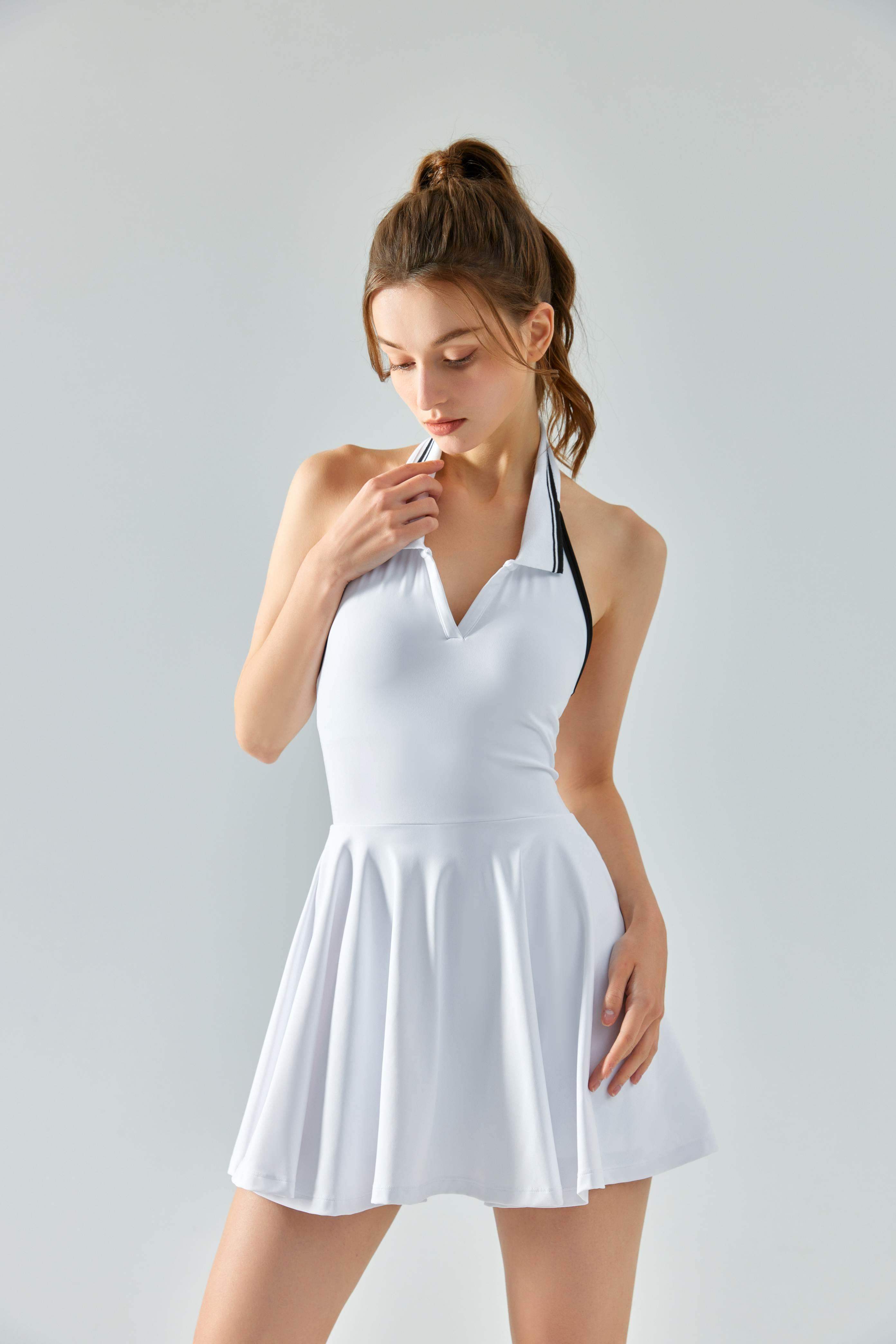 Leichter und atmungsaktiver Tennisrock mit Neckholder