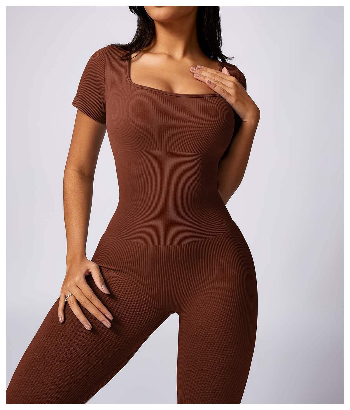 Gerippter nahtloser Yoga-Bodysuit