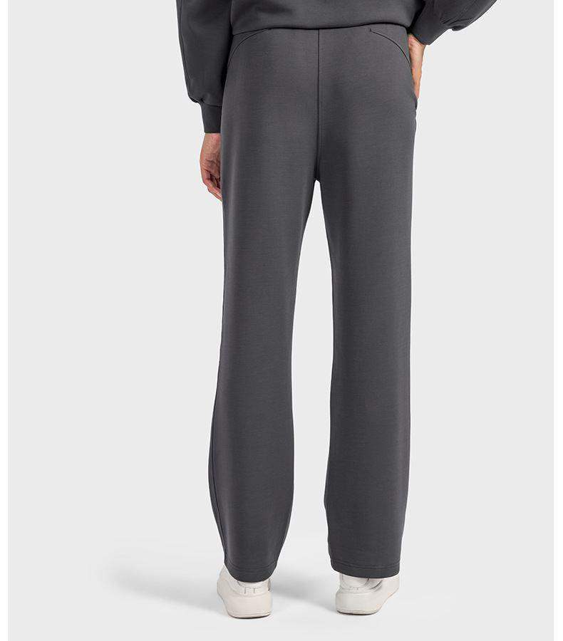 Hose mit wildem Bein