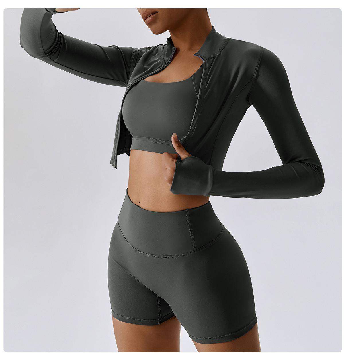 Enganliegendes Yoga-Kleidungsset für den Outdoor-Sport (Jacke, Sport-BH, Shorts)