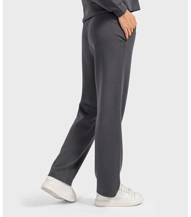 Hose mit wildem Bein