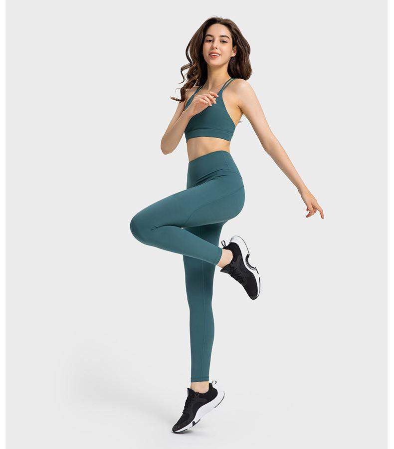 Sport-BH mit doppelten Schultergurten und überkreuztem Rücken