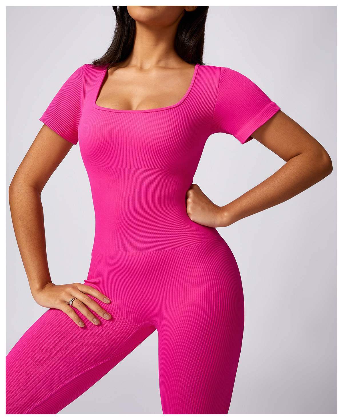Gerippter nahtloser Yoga-Bodysuit