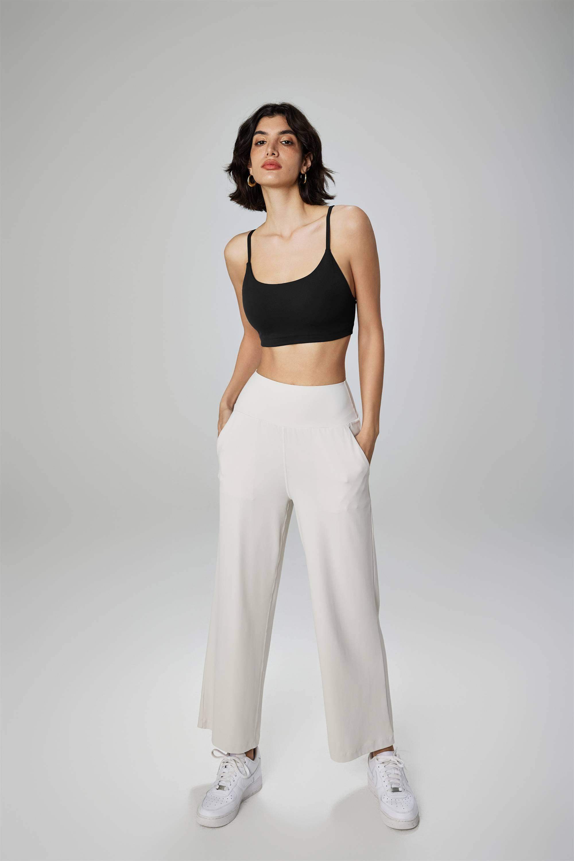 Yoga-BH mit V-Rücken und gepolsterten Cups