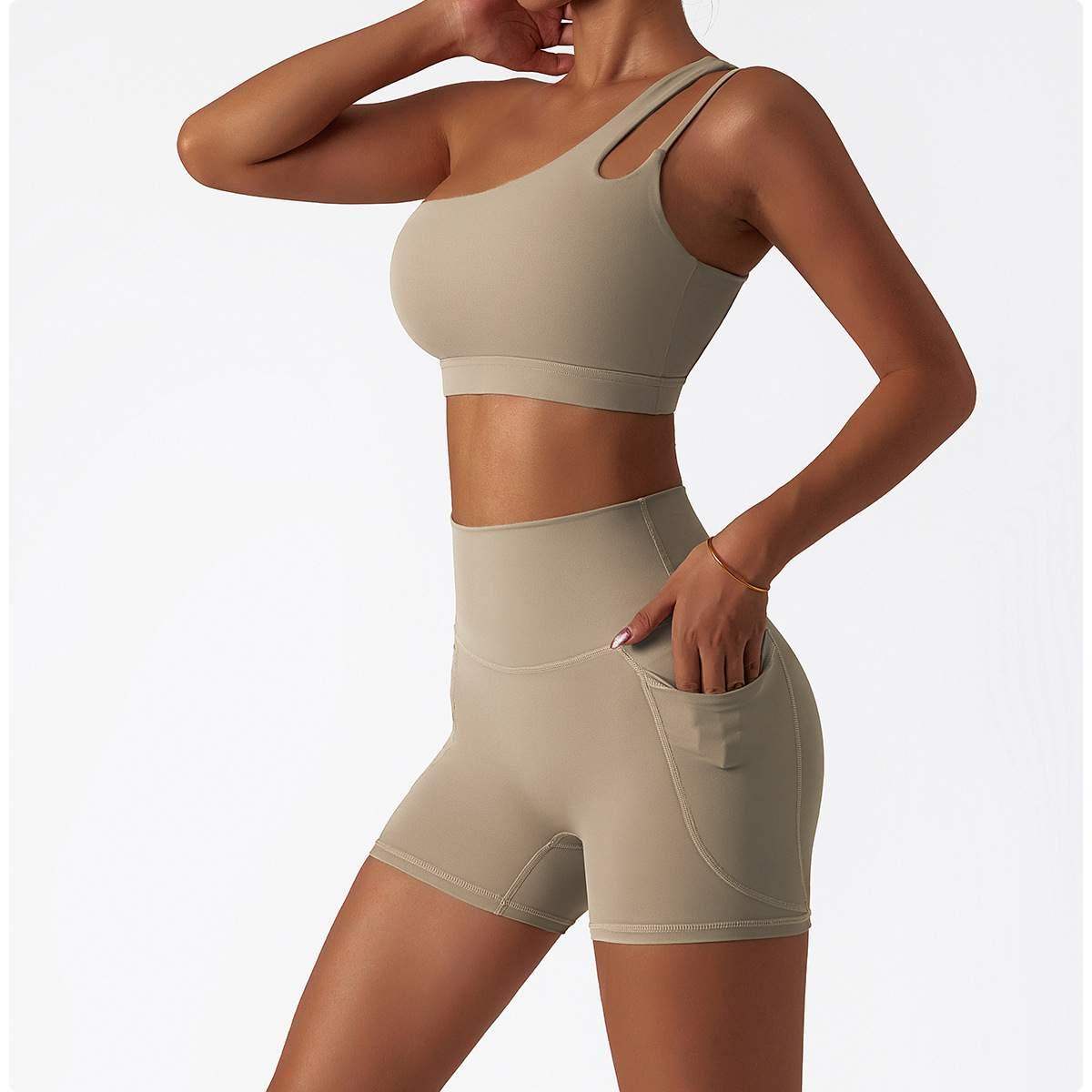 Schräger, stoßfester Sport-BH mit einer Schulter