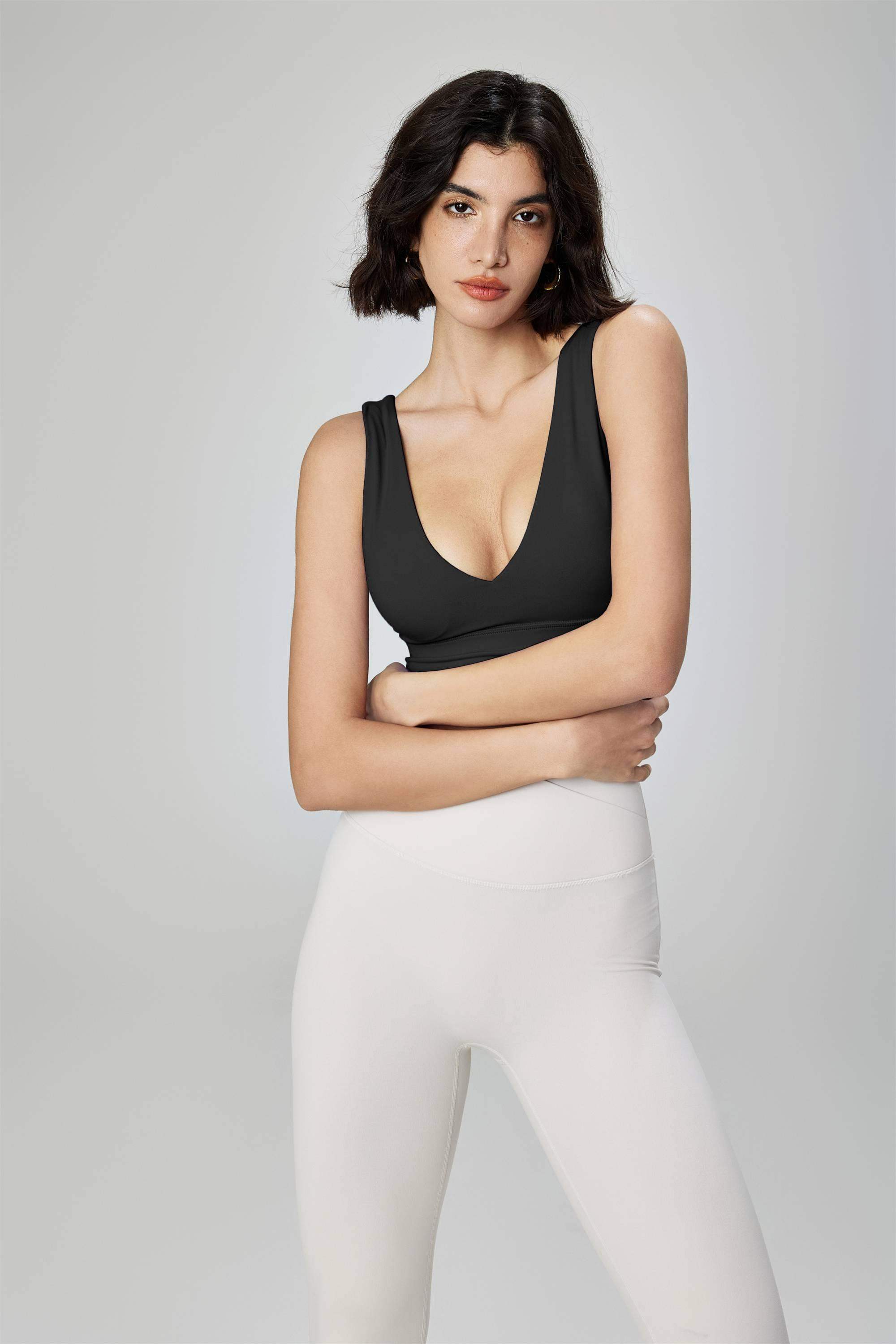 Sport-BH mit tiefem V-Ausschnitt