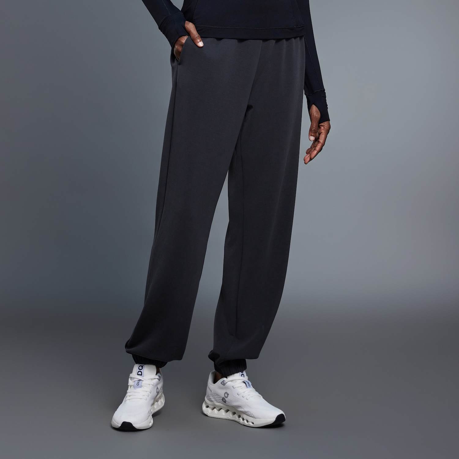 Women's Moisture-Wicking Jogger Pants