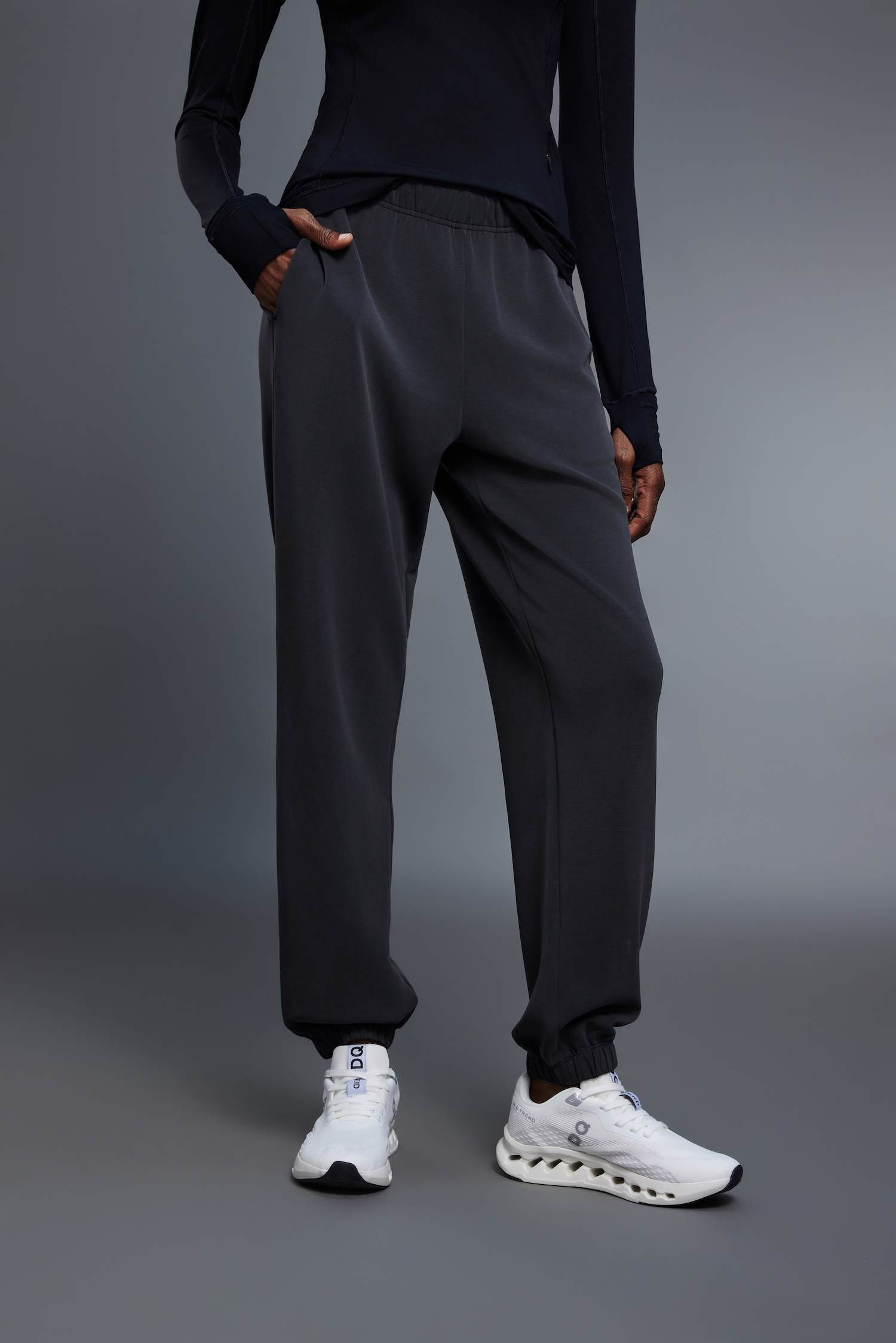 Women's Moisture-Wicking Jogger Pants