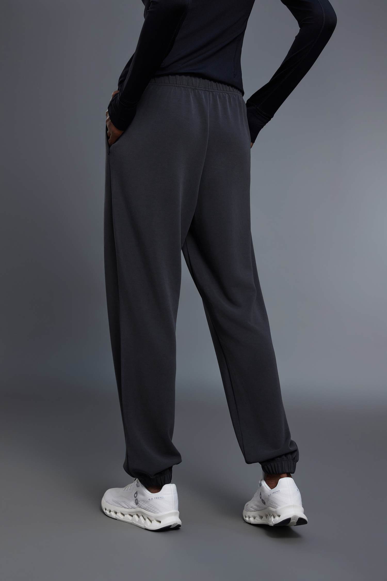 Women's Moisture-Wicking Jogger Pants