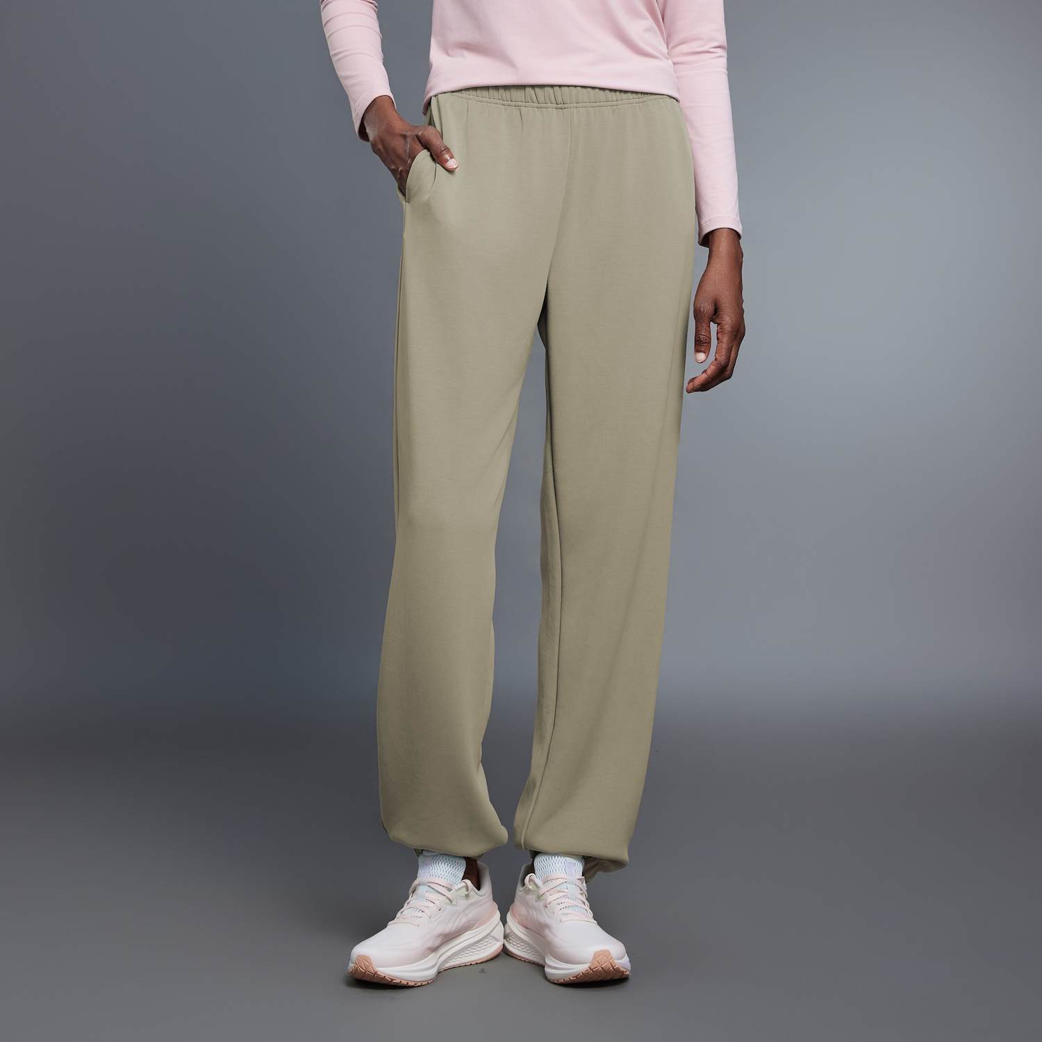 Women's Moisture-Wicking Jogger Pants