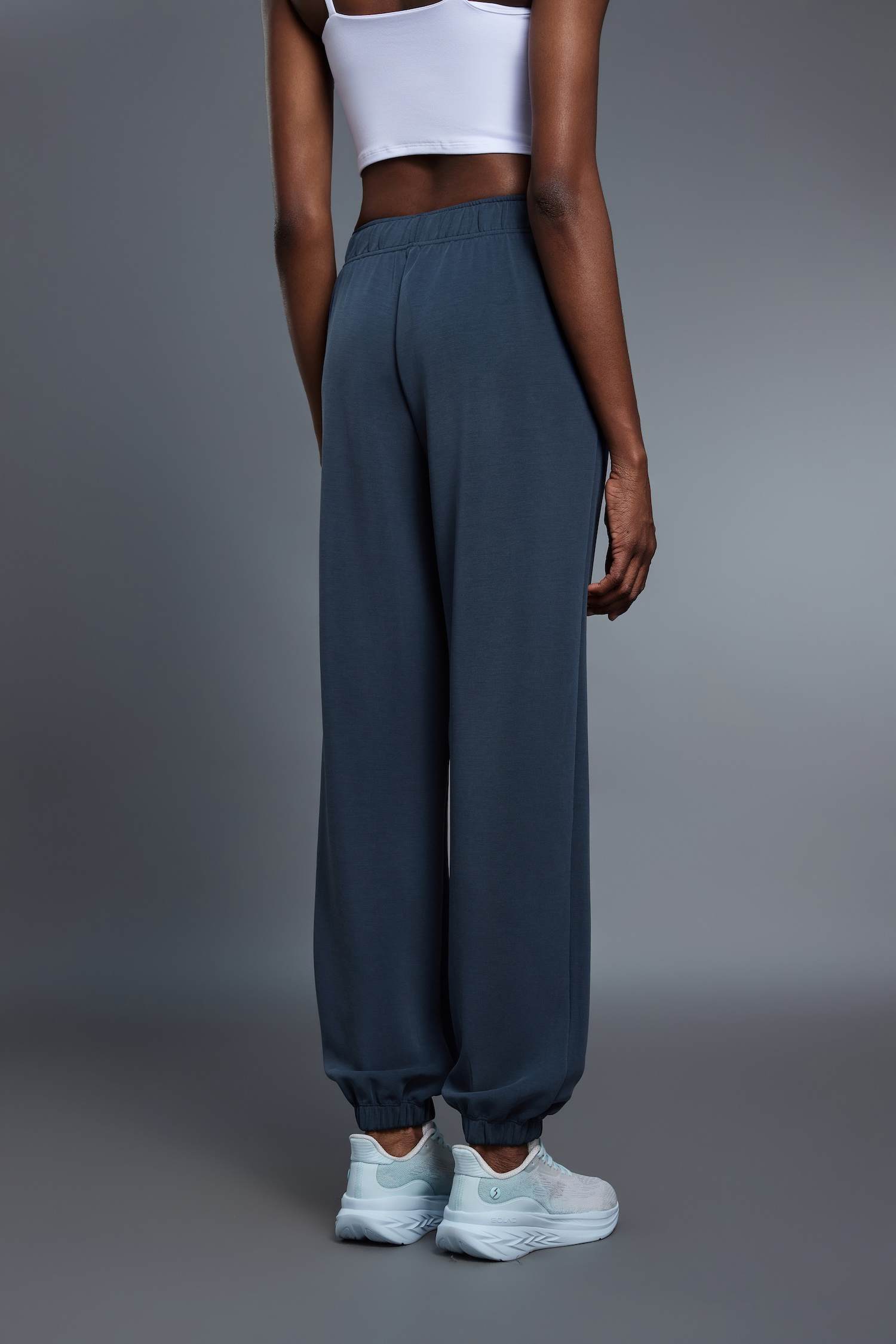 Women's Moisture-Wicking Jogger Pants