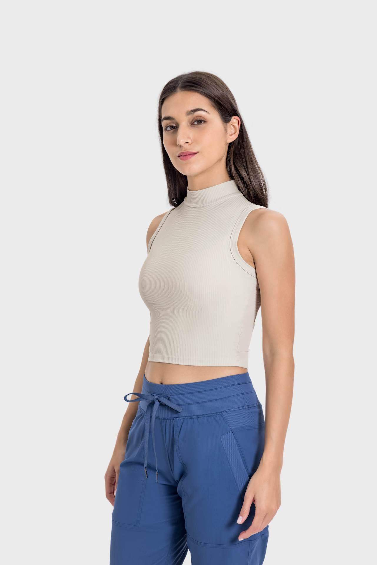 High-Neck Yoga Tank Top mit Feuchtigkeitstransport