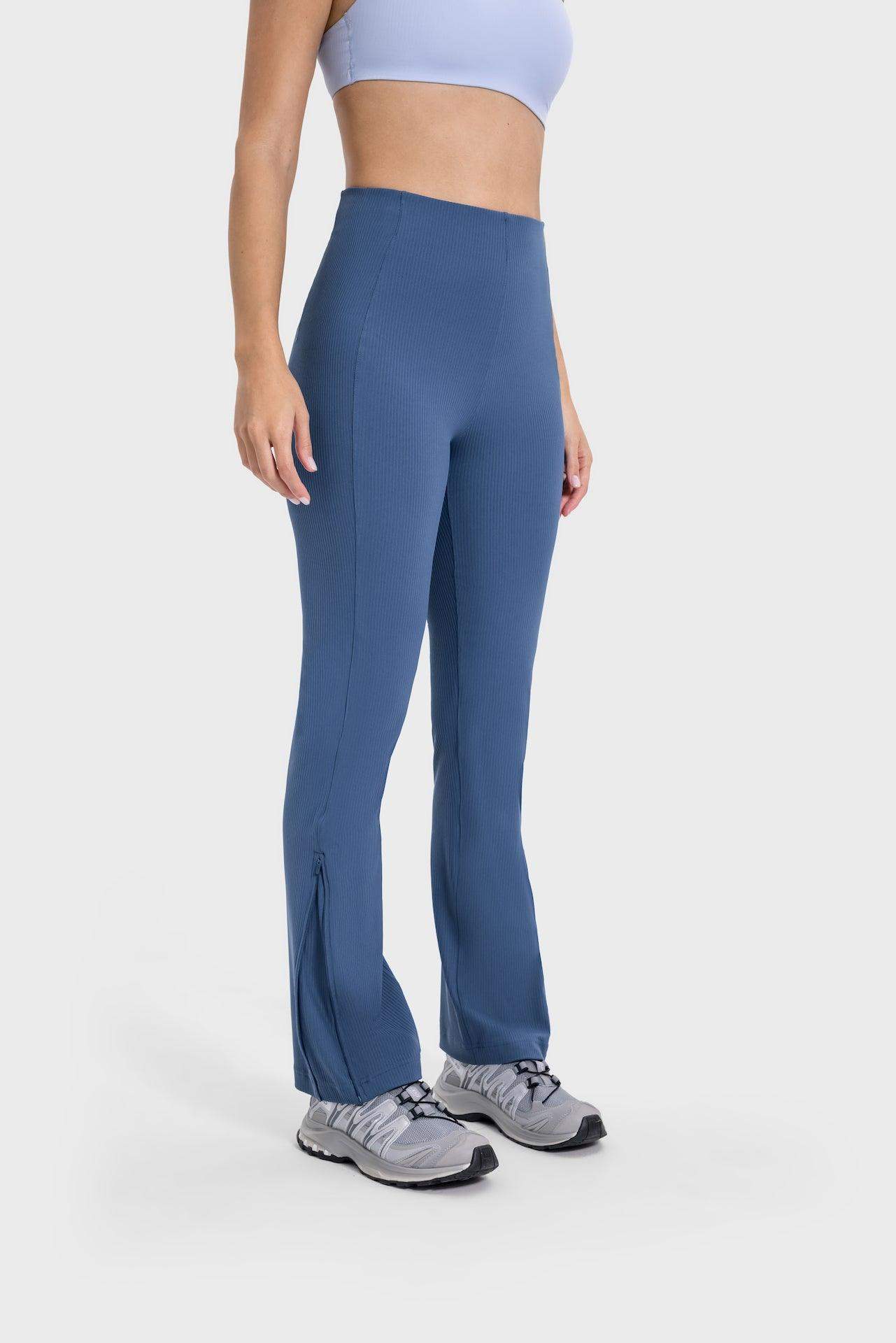 Hüfthebende Slim Flare-Hose mit hoher Taille