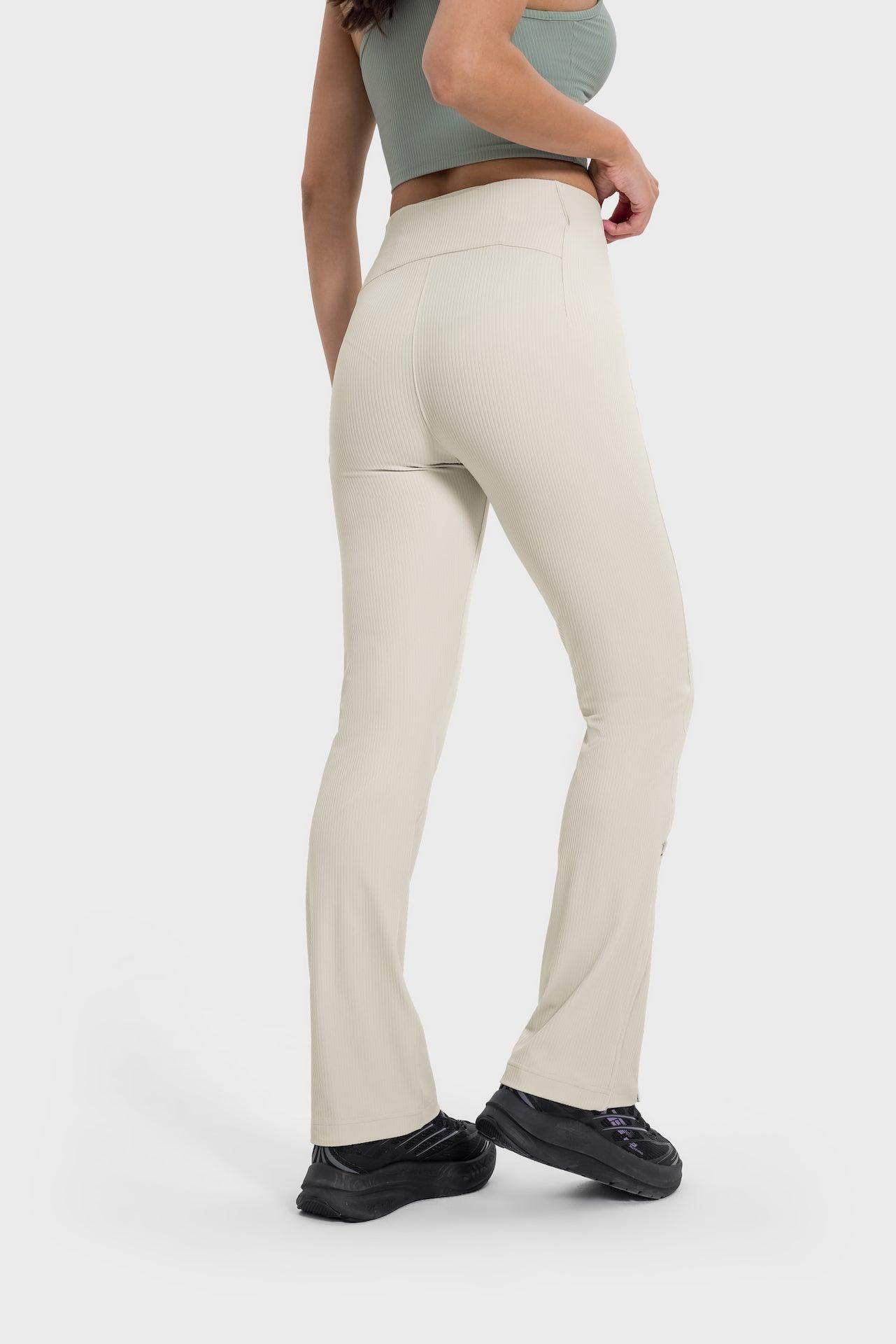 Hüfthebende Slim Flare-Hose mit hoher Taille