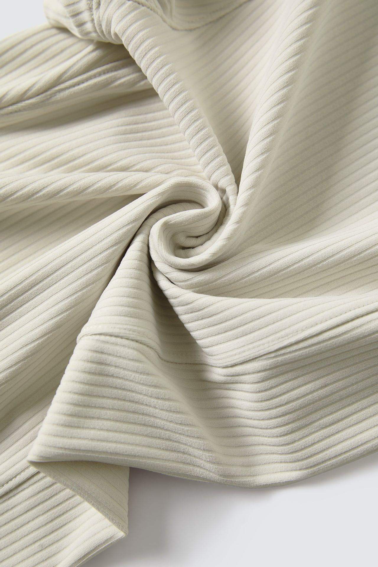 Hüfthebende Slim Flare-Hose mit hoher Taille