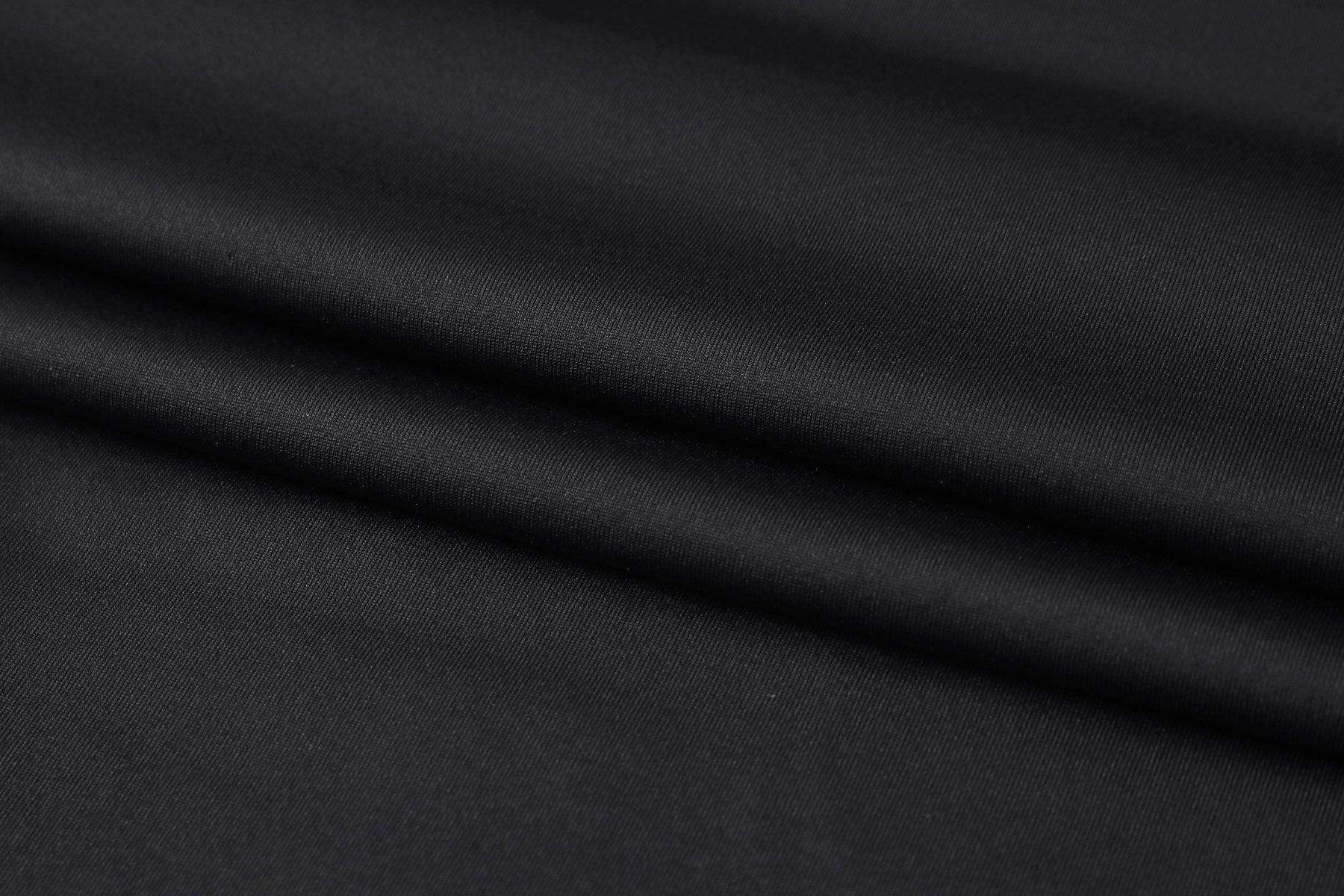 Schmales Kurzarmoberteil für Herren