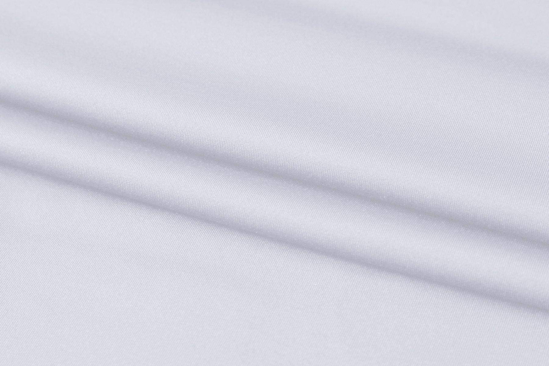 Schmales Kurzarmoberteil für Herren