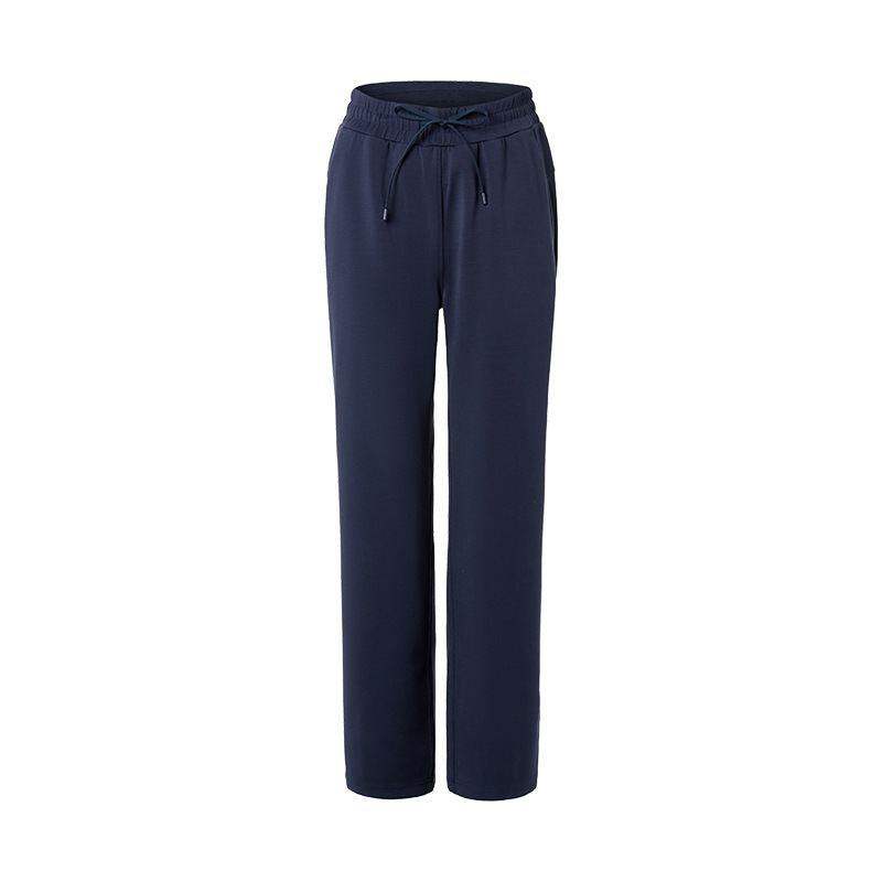 Hose mit wildem Bein