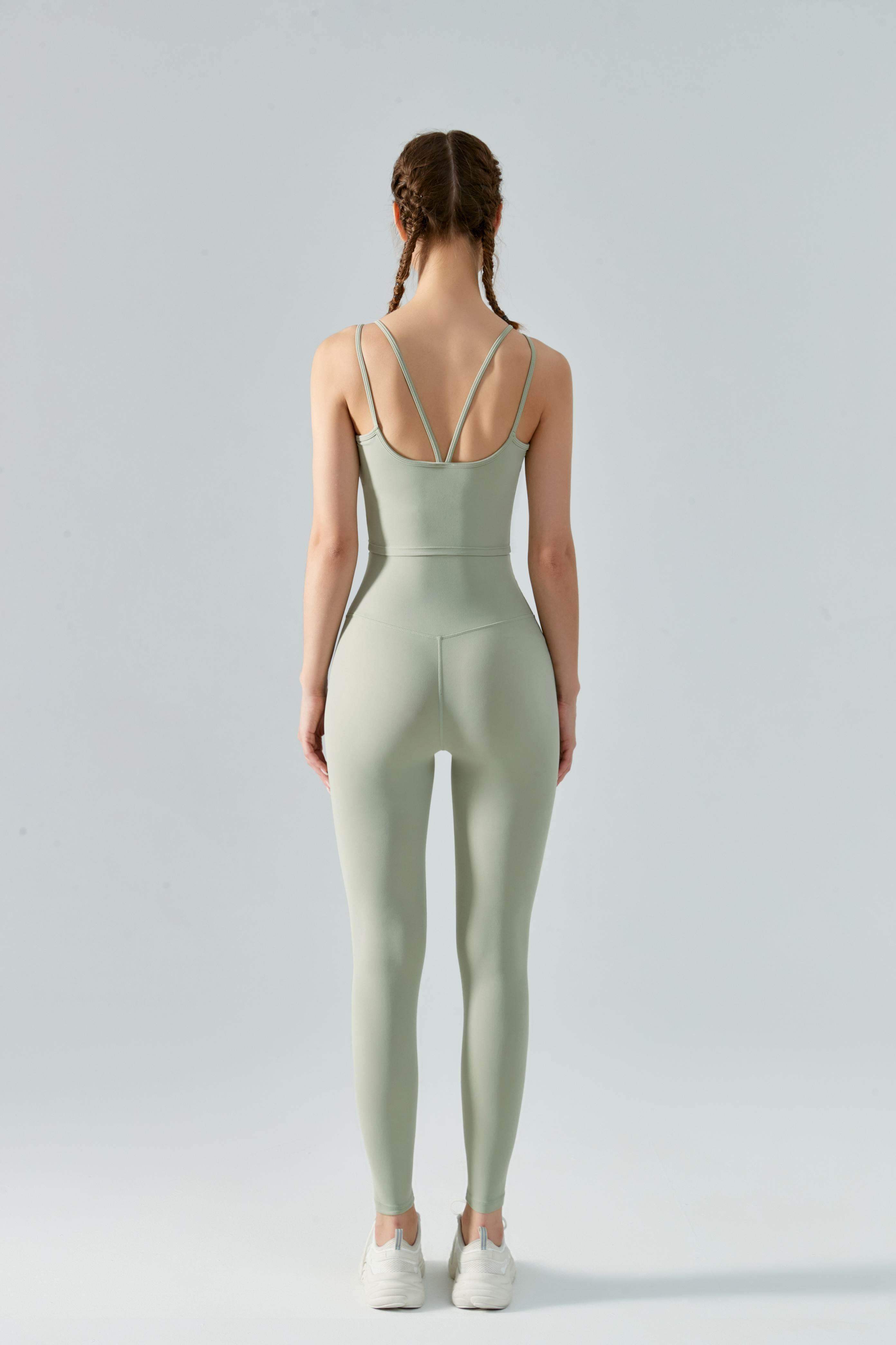 Nahtloser Sport-BH mit integrierten Polstern