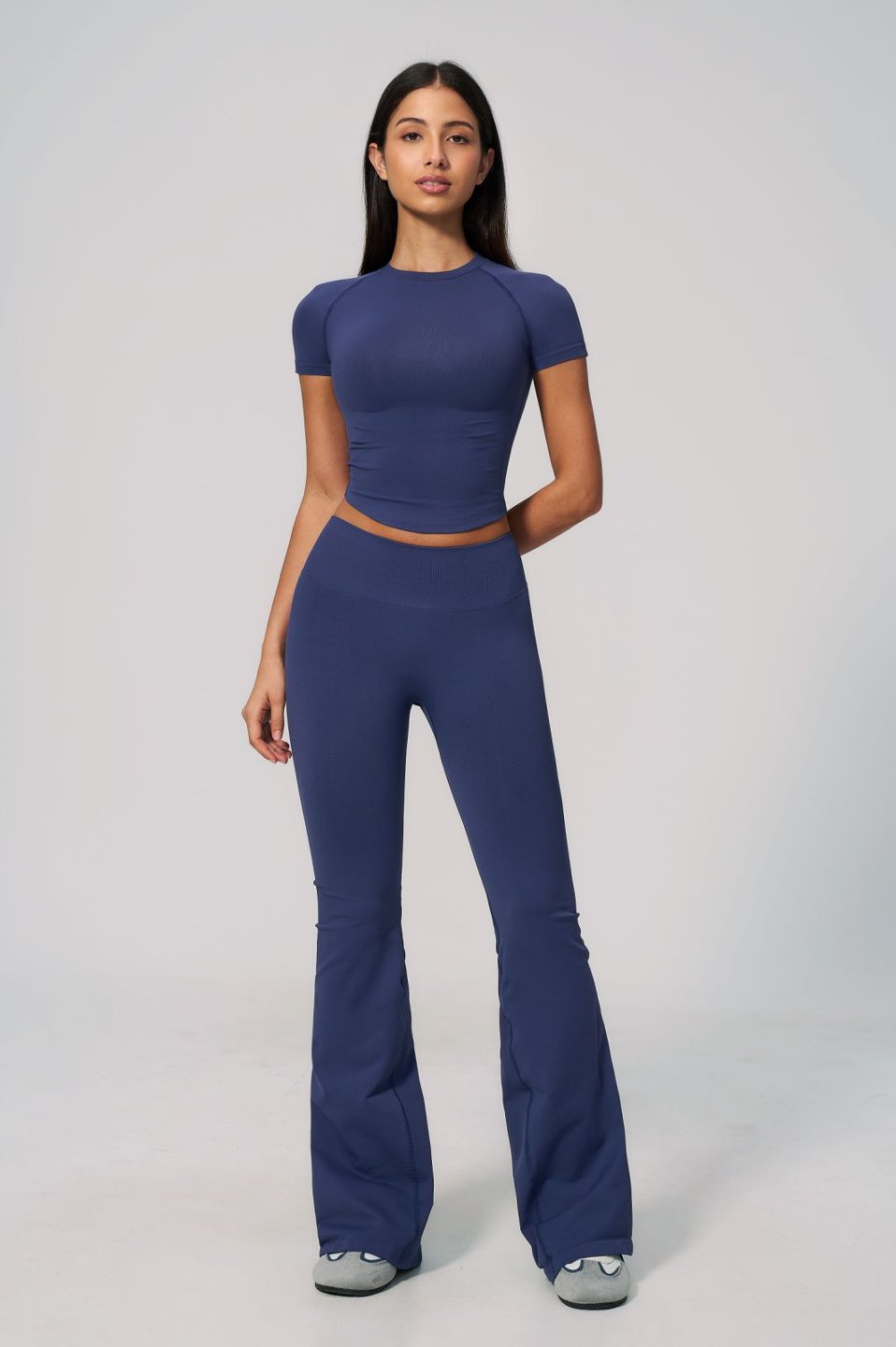 Woman Quick-Drying Flare Leggings