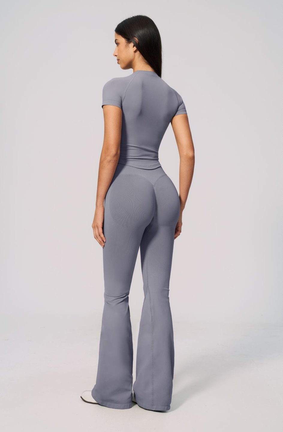 Woman Quick-Drying Flare Leggings