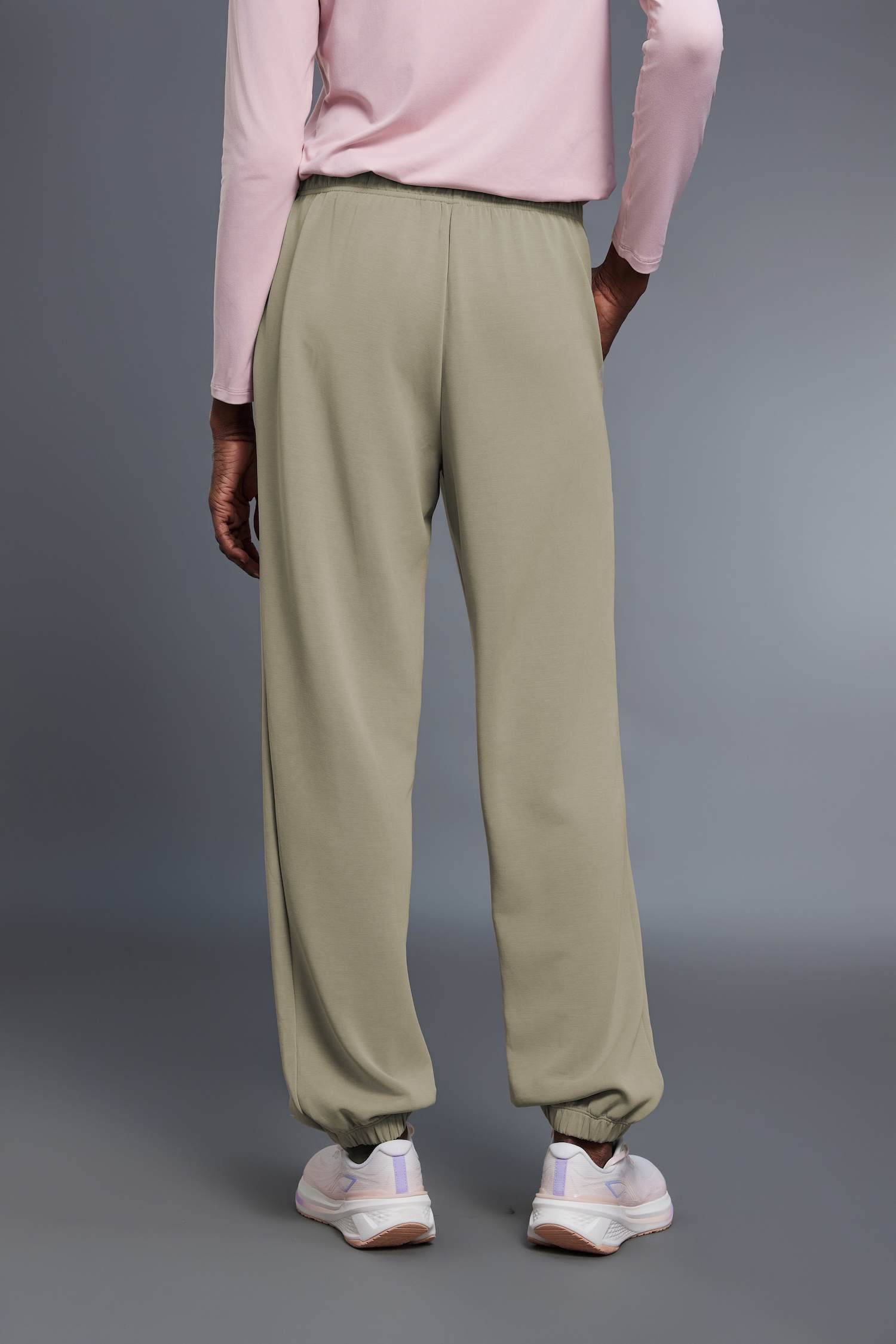 Women's Moisture-Wicking Jogger Pants